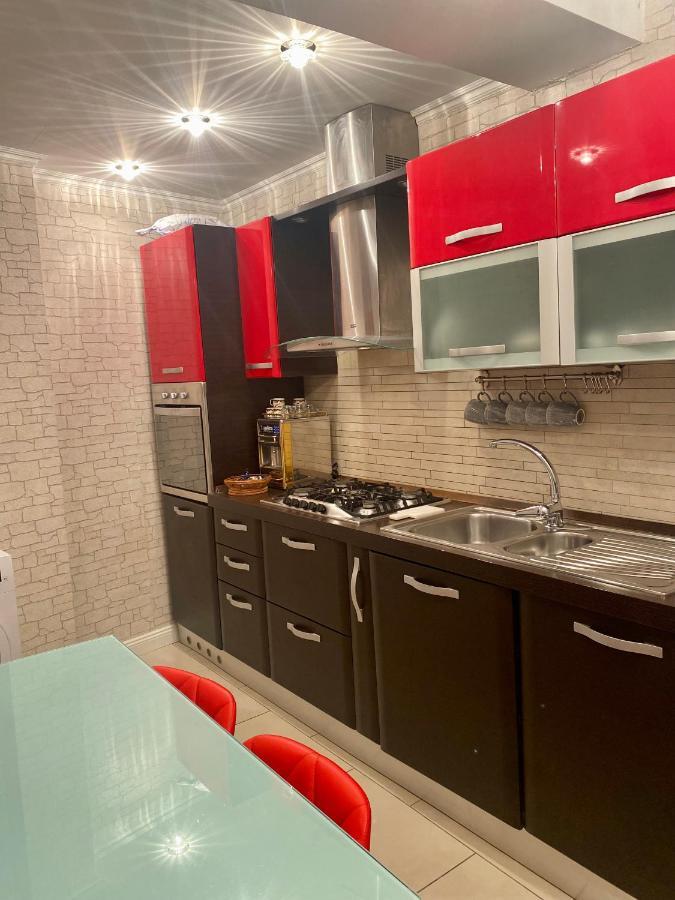Luxury Nr 5 ***** Apartment Bukarest